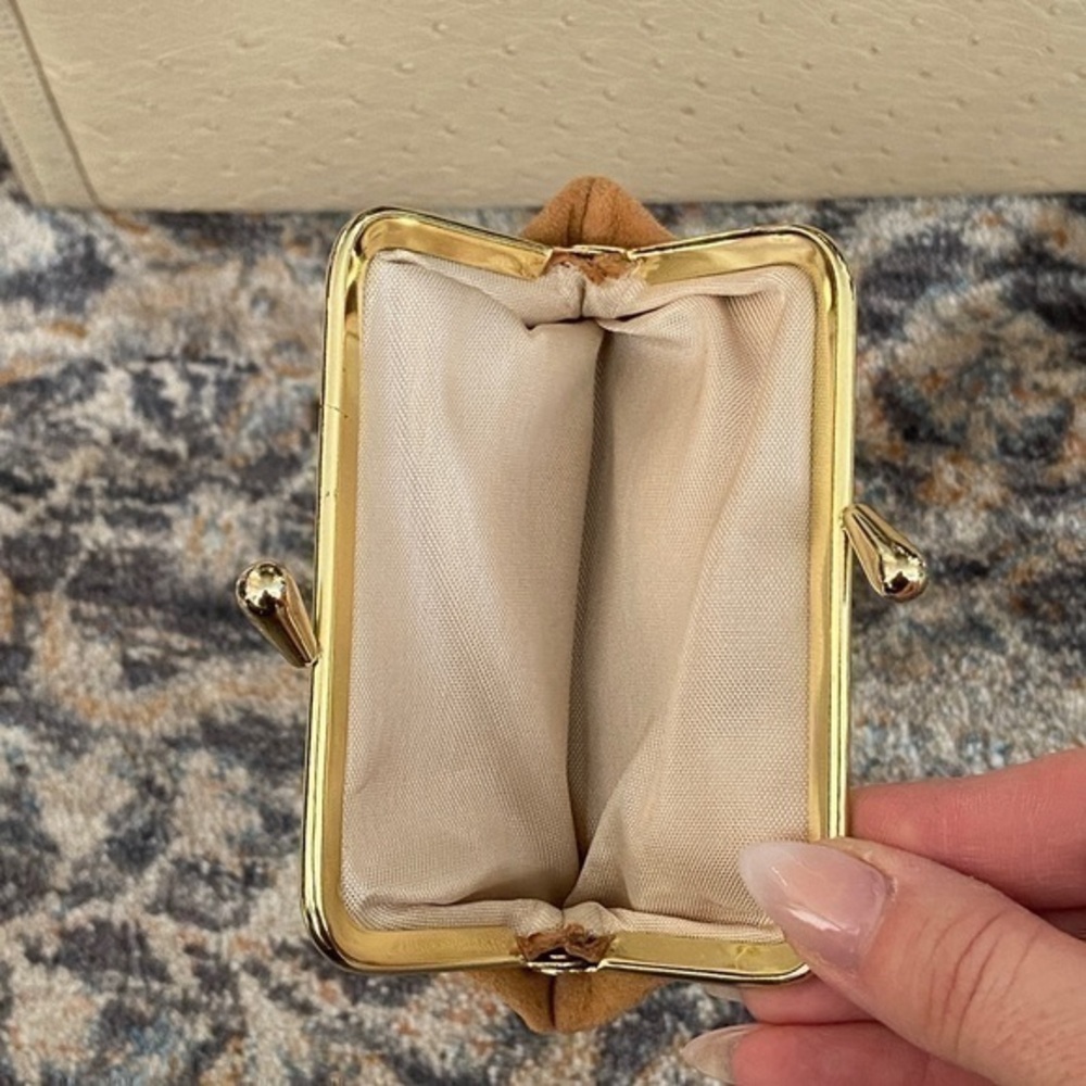 Corbeau 1980’s Vintage Nude Beige Neutral Ostrich Vintage Leather Clutch Bag - Picture 10 of 12